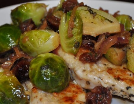 1205-turkey-cutlets-with-brussels-sprouts-and-dried-cranberries-1442676853