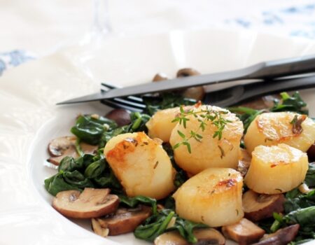 2460-thyme-scented-scallops
