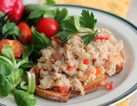 2387-kipper-salad